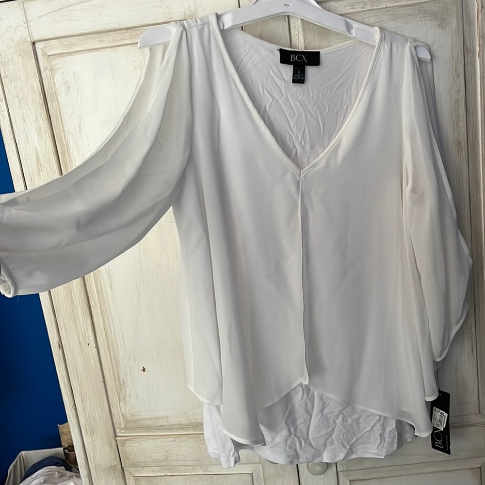 BCX NWT off white cold shoulder blouse